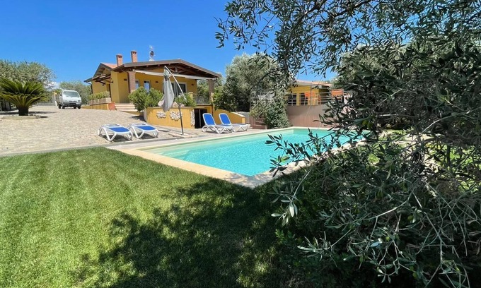 Grosseto Villa | Independent villa two independent apartments with swimming pool, whirlpool, park
