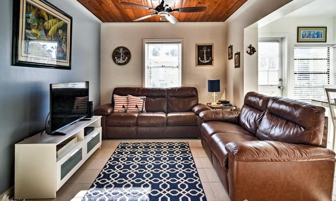 Indian Shores House | Indian Shores Cottage with Cabana - Steps to Beach!