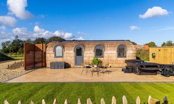 Arnold House | Indrek - Mayflower Meadow