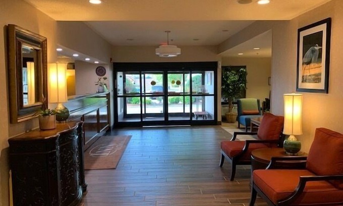 Clinton Hotel | Inn at Clinton