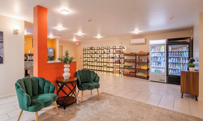 Moss Landing Hotel | Inn At Moss Landing Point