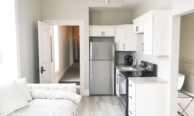 Le Mars Bed & Breakfast | Inn On Central