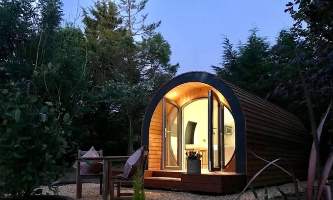 Jameston Cabin | Intimate hideaway Luna Cabin