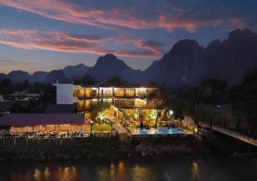 Vang Vieng Resort | Intimate Riverside Resort Vang Vieng