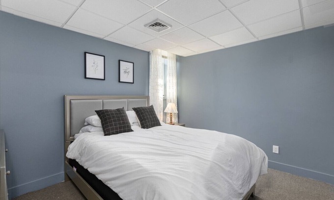 Off Broadway Apartment | Inviting 1BR Suite with Parking!