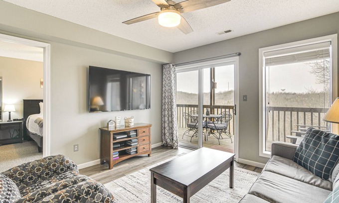 Notch Estates Condo | Inviting Branson West Condo w/Pool Access