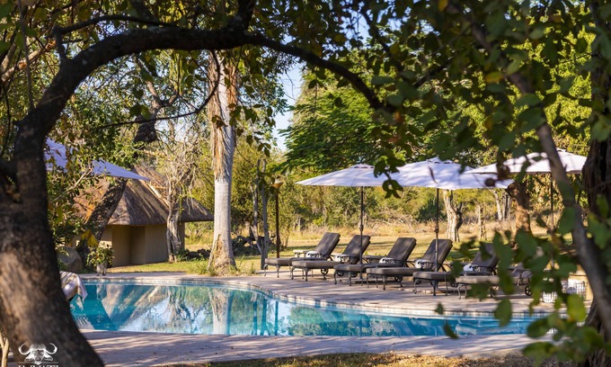 Thorny Bush Game Reserve Cabin | Inyati Game Lodge