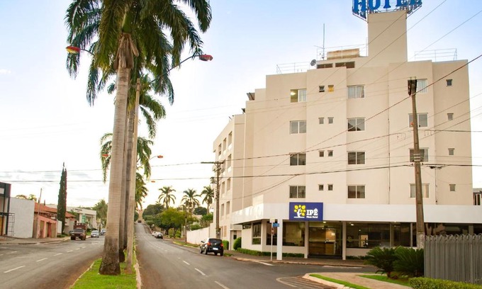 Itumbiara Hotel | IPÊ PLAZA HOTEL LTDA