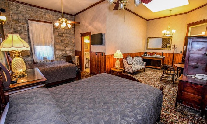 Cody Hotel | Irma Hotel