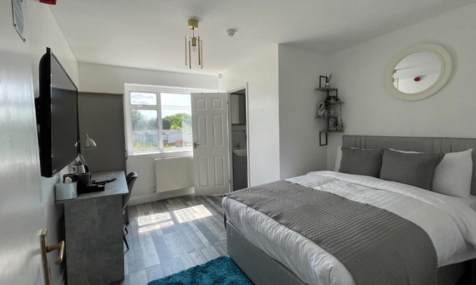 Hockley Bed & Breakfast | Isabella Rooms