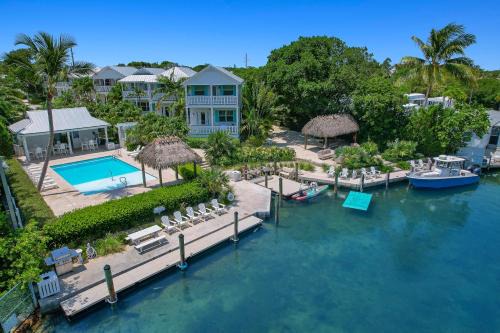Islamorada Villa | Isla Key Lime - Waterfront Boutique Resort, Htd Pool, Dock, Walkable