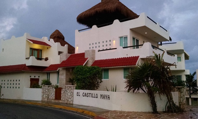 Colonia Salina Chica Villa | Isla Mujeres, Cancun 1-5 BR, Oceanfront Villa Pool, from $130