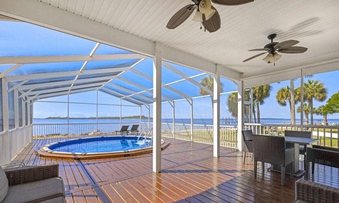 Cedar Key House | Island Time: Gulf Front Views Downtown with a Private Pool