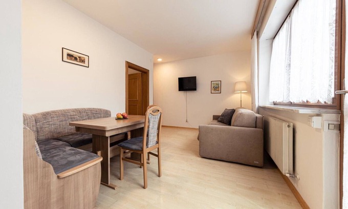 Caldaro Sulla Strada del Vino Apartment | 724D Residence Hofgarten