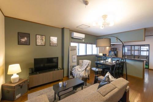 Konohana Apartment | It' ta de JPN - Self Check-In Only