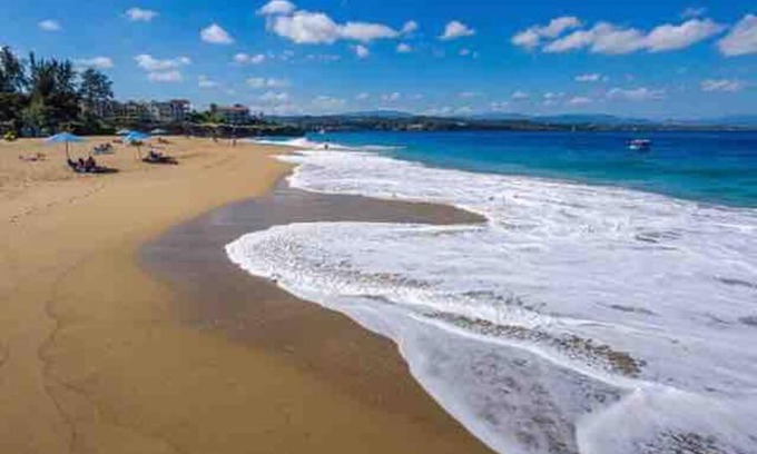 El Pueblito Apartment | It’s just perfect here, steps away from the beach!