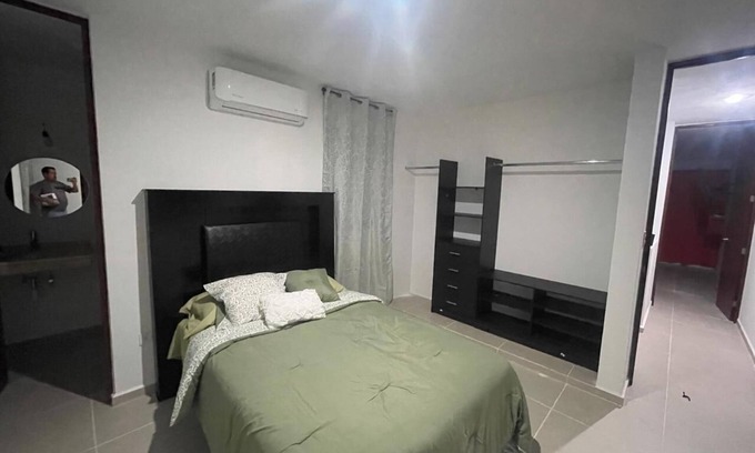 Conkal House | Itzimná House, tropical house with swimming pool, ideal for fun and relaxation.