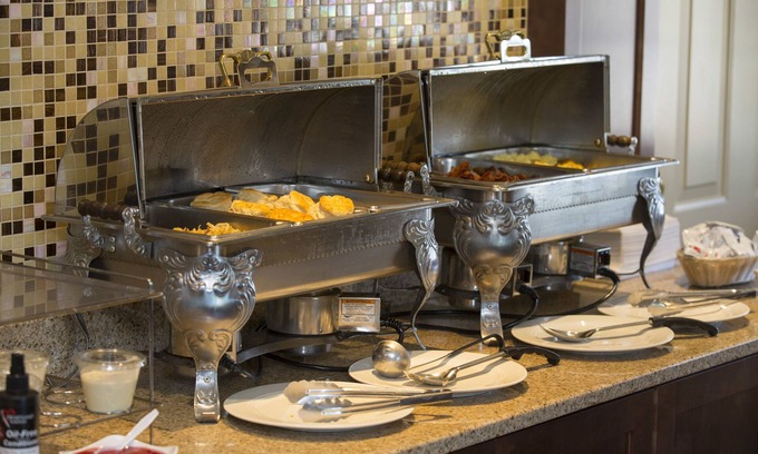 Notre Dame Hotel | Ivy Court Inn & Suites