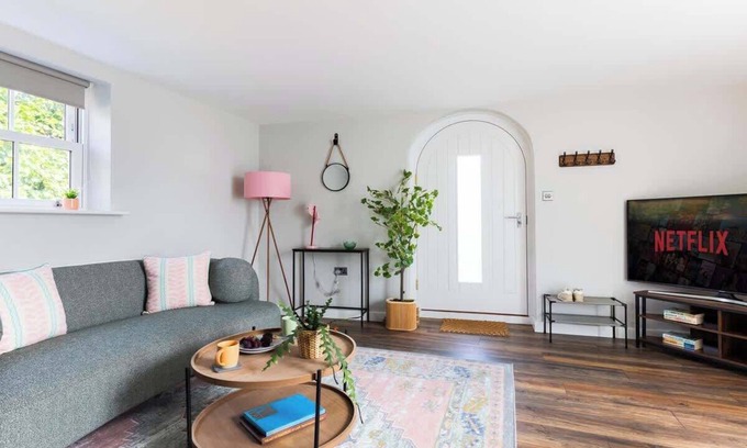 Scalby Apartment | Ivy Mews - Converted Barn in Popular Village