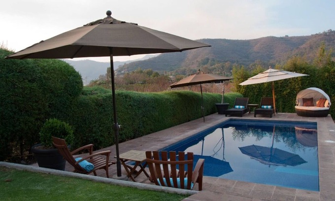 El Santuario House | Jacarandas House La Peña Valle de Bravo, Mex.