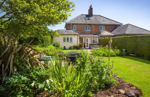 Fiddington House | Jacobs Pond, Near Monksilver