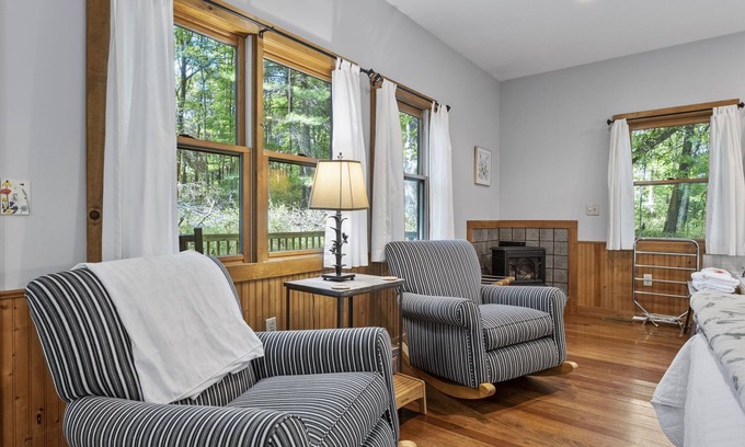 Logan Cottage | Jasmine Cottage at The Inn & Spa at Cedar Falls