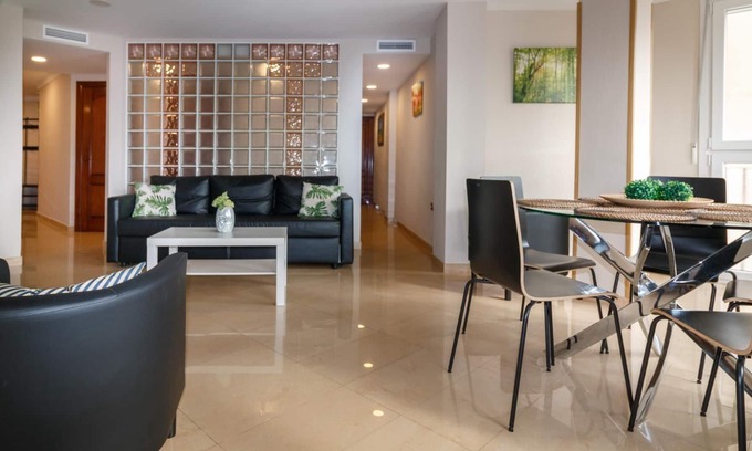 Plaza de Toros Vieja Apartment | Javier-En la mejor zona y cerca de la playa