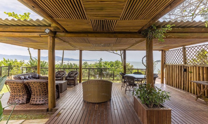 Jurere Apartment | JBM Apto pé na areia com vista mar