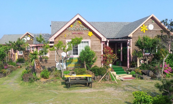 Hallim Hotel | Jeju Halim Ebbnsae Ebbuege Noraehago