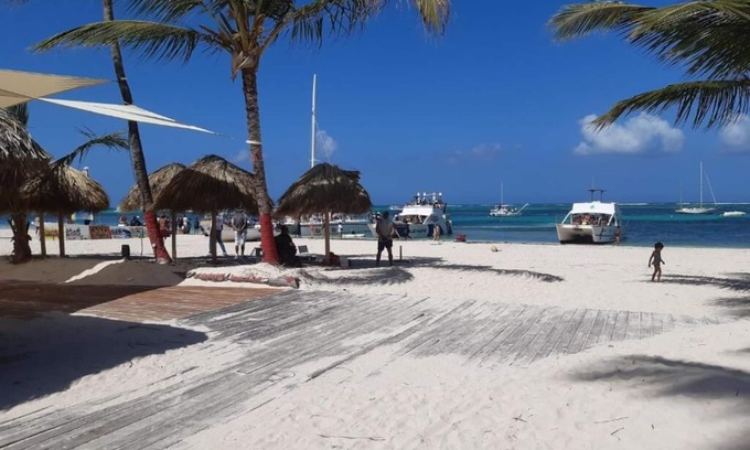 Bavaro Apartment | Jellyfish Bibijagua beach condo WiFi TV