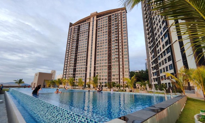Downtown Kota Kinabalu Apartment | Jesselton Quay JQ Homestay # Free Parking#