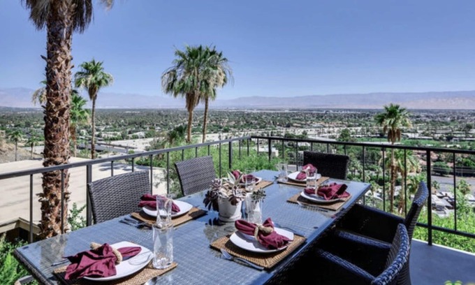 Araby House | Jetliner Views of Palm Springs and the Coachella Valley