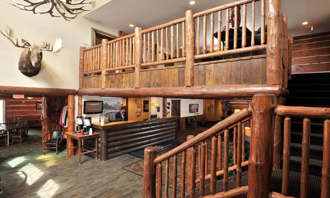 Johnston Hotel | Johnston’s Rustic Refuge: Hot Breakfast w/Homestyle Comfort | 3 Units