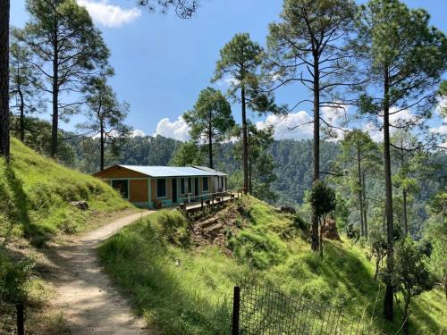 Almora House | Joshi Cottage Binsar