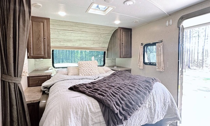 Fluker House | Joy ~ The Happy Little Camper