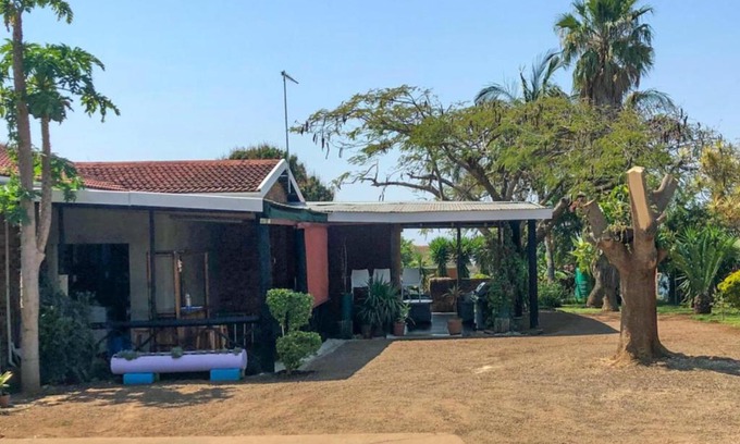 Jozini House | Jozini Guesthouse