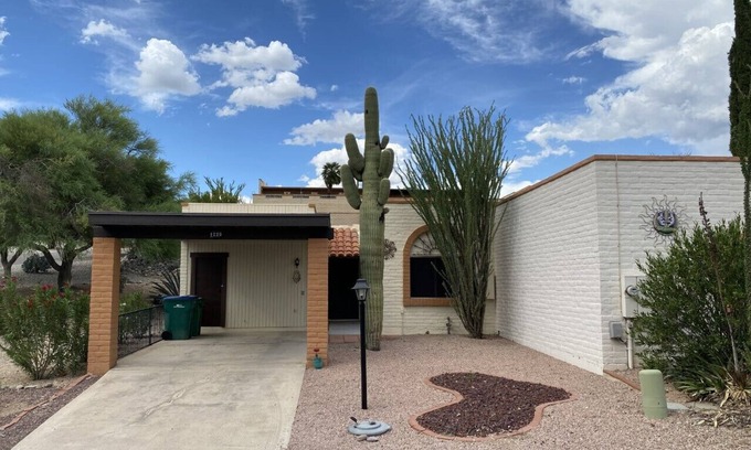Desert Hills Estates House | Julia's Casita. The perfect desert retreat. Age 55+