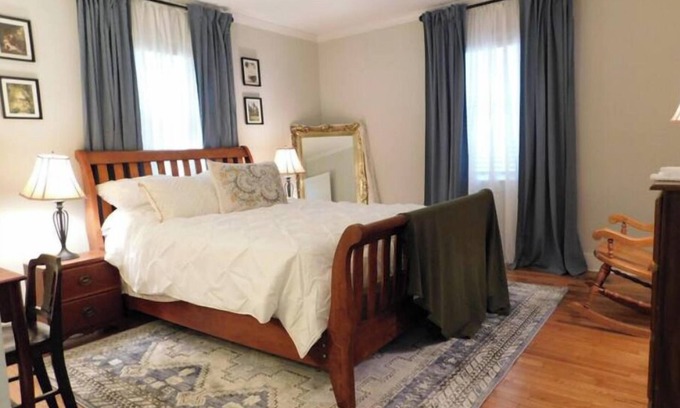 Decatur House | Juliet Manor in Historic Districtnn