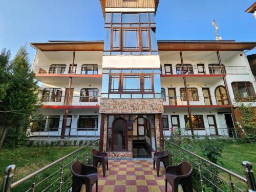 Srinagar House | JUNAID GUEST HOUSE
