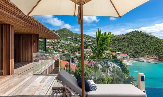 Corossol Villa | June- 6 bedrooms and gorgeous views over the entrance to Gustavia harbor