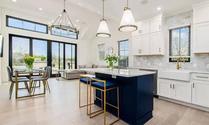 Italian Village Resort | Jungle House Designer Residences – Downtown Columbus