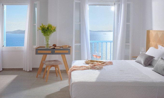 Agios Stefanos House | Junior Suite with Sea View