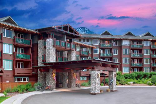 Mammoth Lakes Resort | Juniper Springs Resort