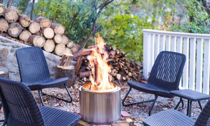 North Chattanooga House | Just 2 Miles To Downtown! Grill | Firepit | 4K TV