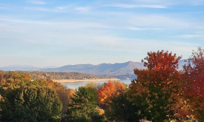 Dandridge House | Just Freedom, Y'all- What Views!