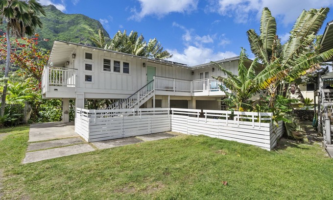 Ka'a'awa House | Ka'a'awa Hale by Gather: Home Near Beach & Kualoa Ranch w/Lanais & Ocean View
