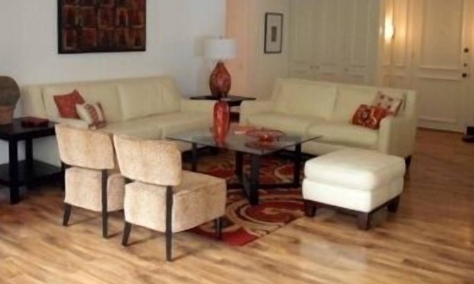 Waialae Iki Condo | Kahala Beach Ocean Front & Pool View