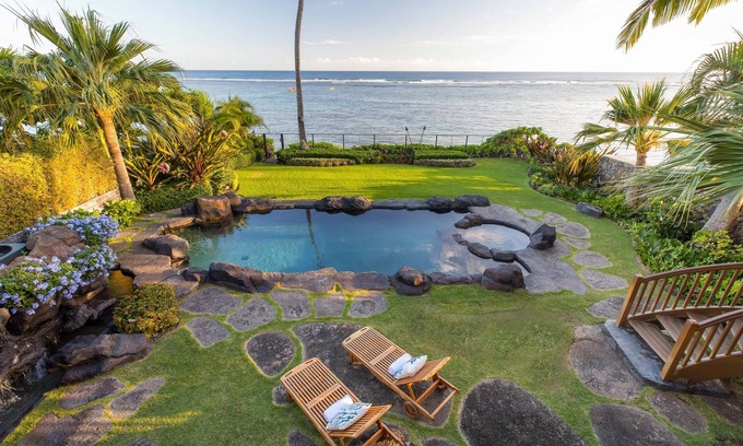 Kahala House | Kahala Oceanside- 6 Bed/6 1/2 bath/Sleeps 14