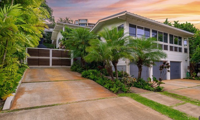 Lanikai Cottage | Kaikea Modern 1Ba Lanikai Cottage: Stylish & Private - 5 Min from Lanikai Beach