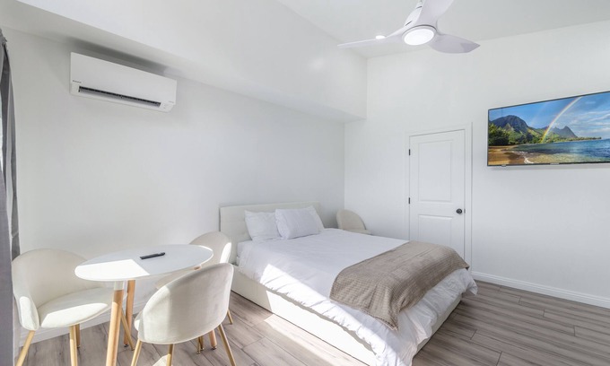 Keolu Hills Apartment | Kailua Studio - WiFi, AC, Garage, Steps from Beach